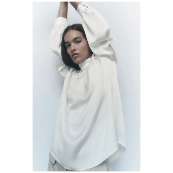 Zara chain collar satin effect blouse - Picture 3 of 11